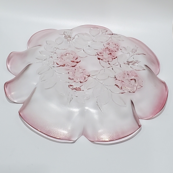 13" 🇩🇪 Crystal Pink Roses 3 Toed Ruffled Edge Satin Serving Platter by Mikasa - Picture 11 of 13